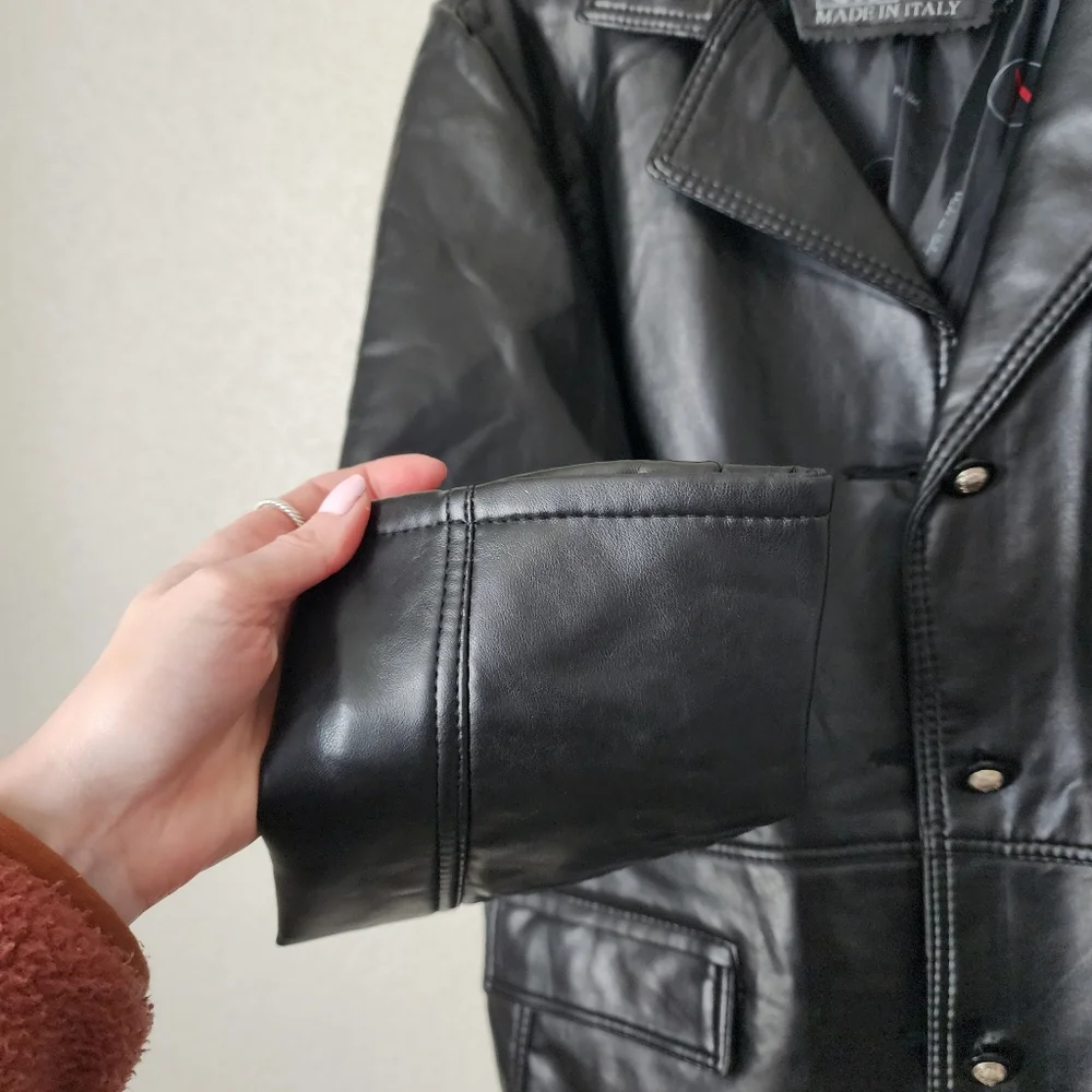 COLLECTION V x VINTAGE Leather‎ Trench Medusa head logo buttons in black leather